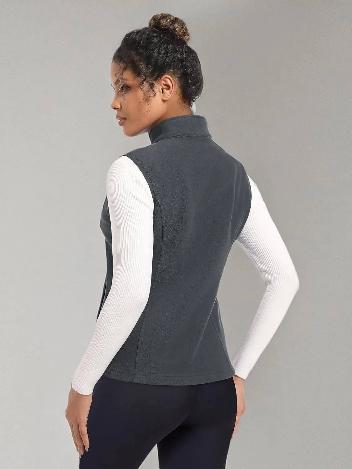 MAGCOMSEN Women's Fleece Vest Outerwear Sleeveless Lightweight Zip Jackets Warm Soft Vests with Zipper Pockets