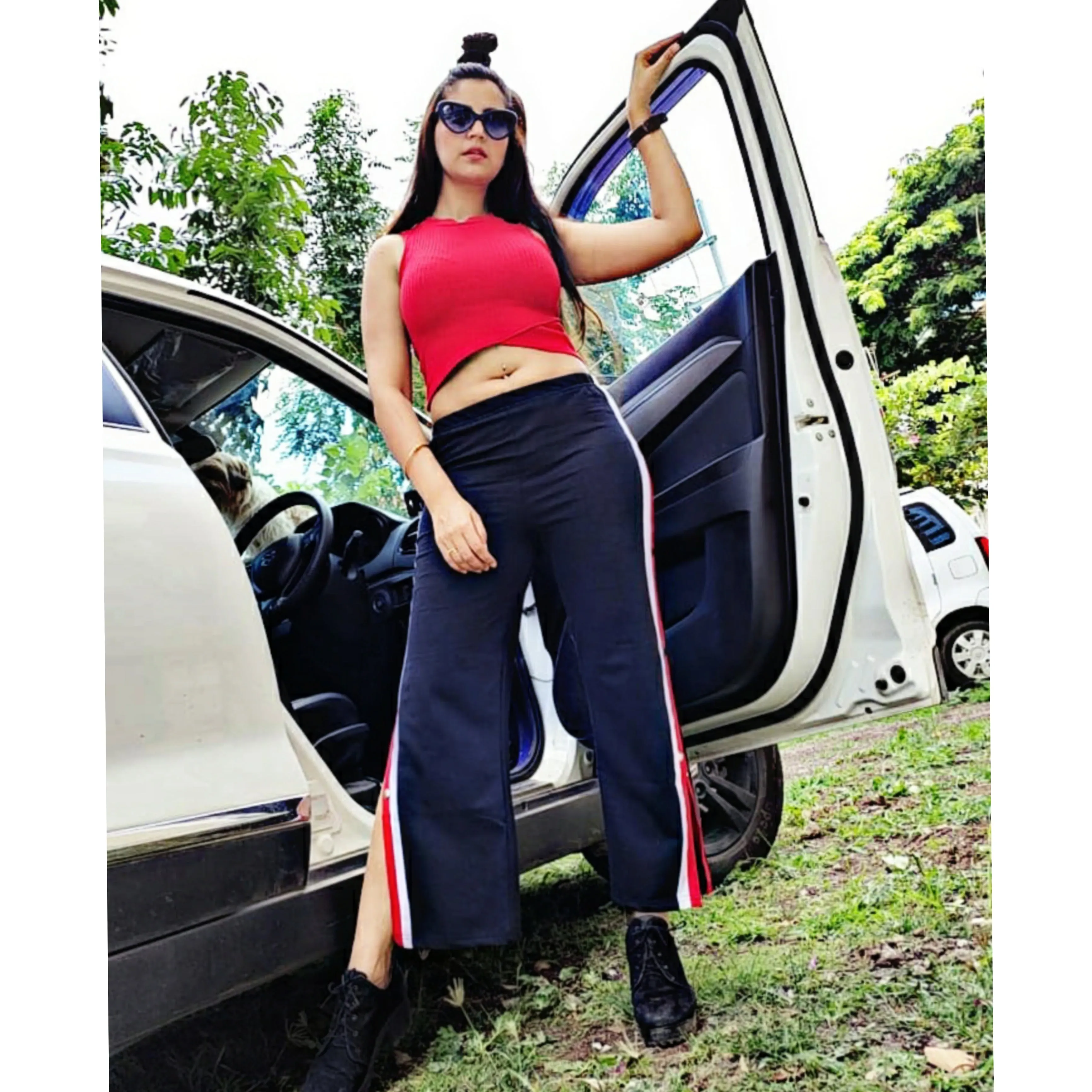Side button tapped pants