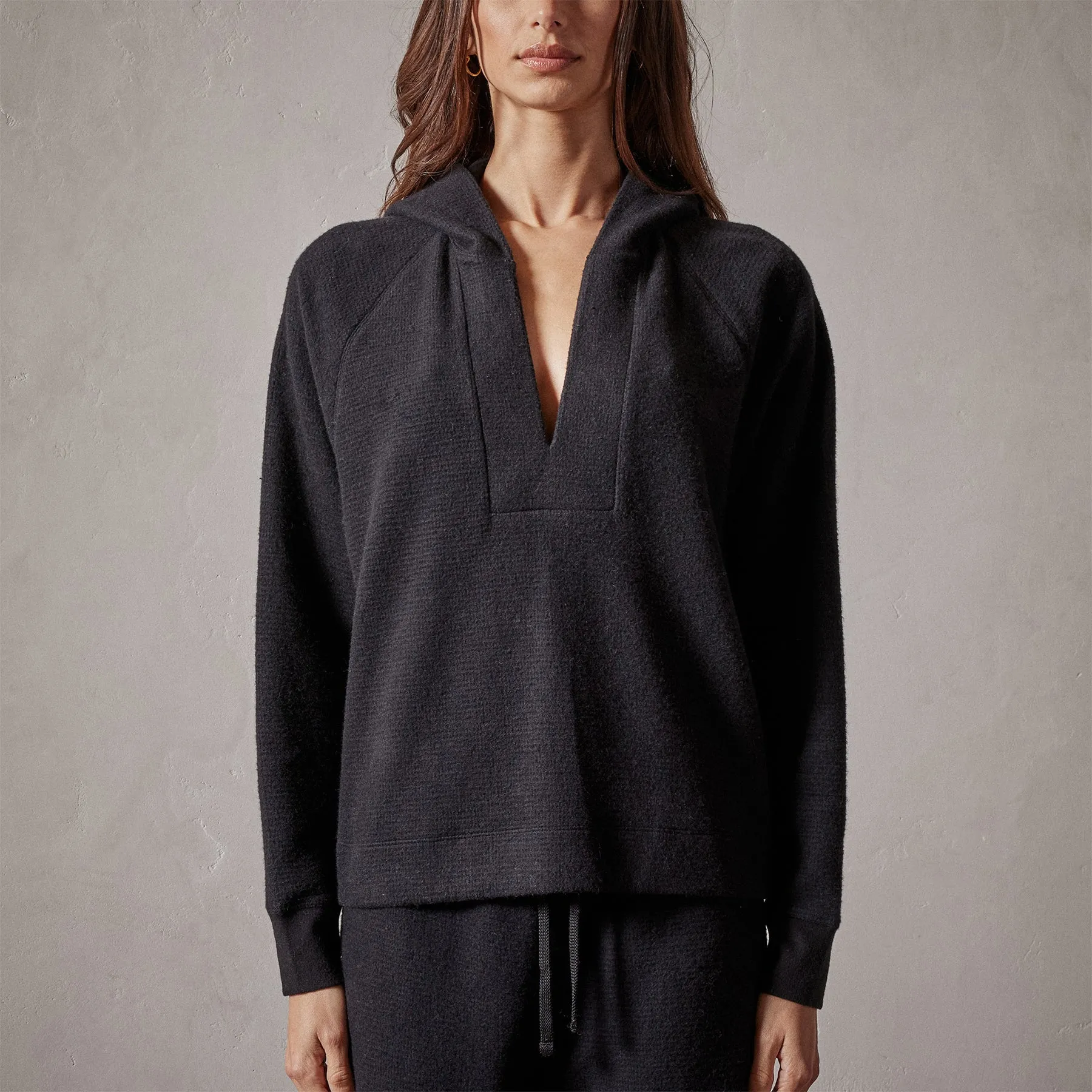 Thermal Knit Split Front Hoodie - Black