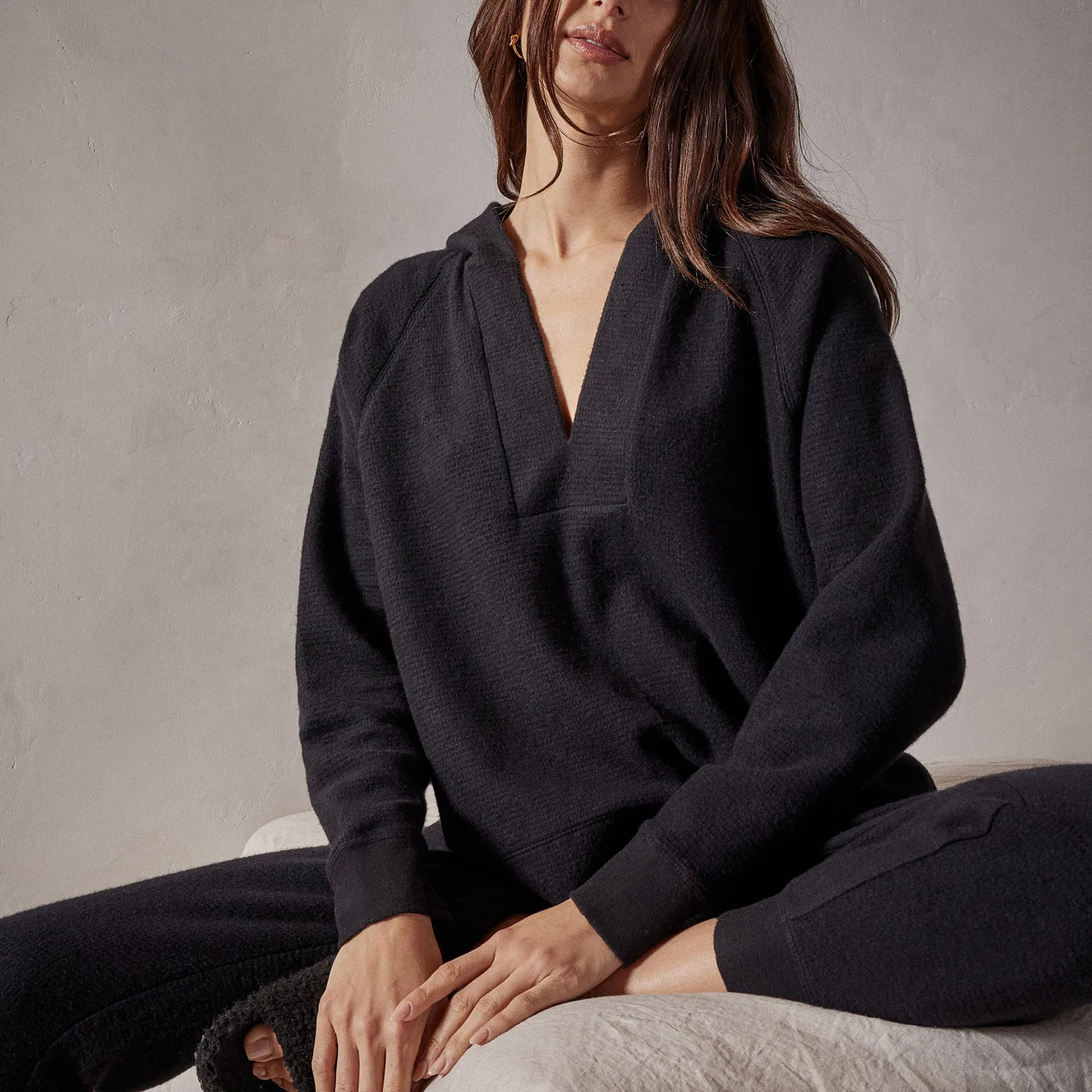 Thermal Knit Split Front Hoodie - Black