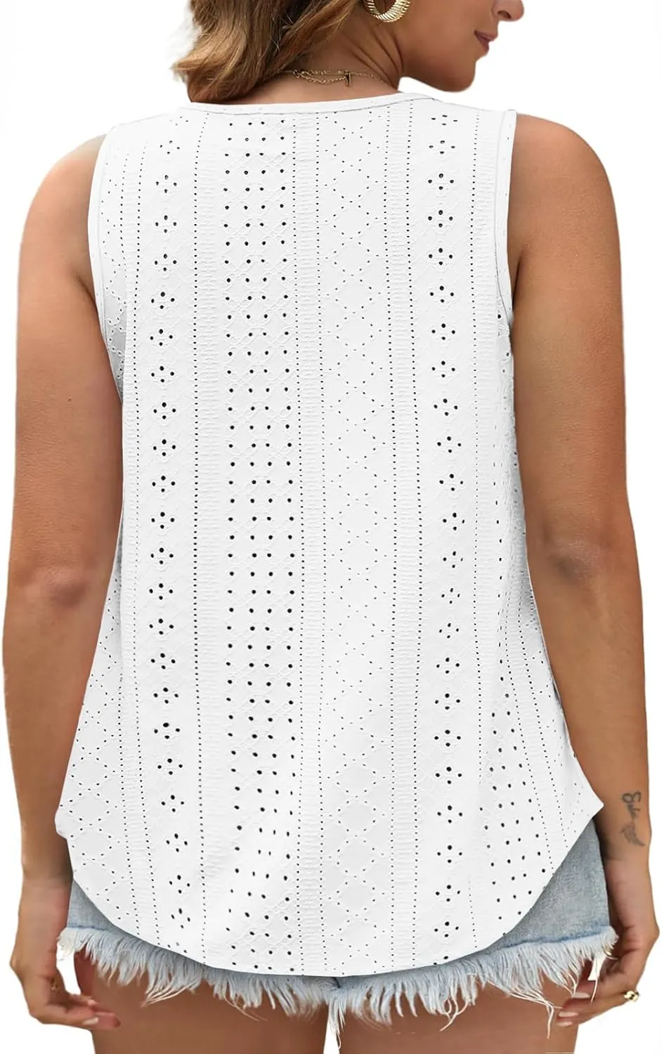 VISLILY Womens-Plus-Size-Summer-Tank-Tops Scoop Neck Camisole Sleeveless T Shirts Flowy Eyelet Embroidery Tunics Tee XL-5XL