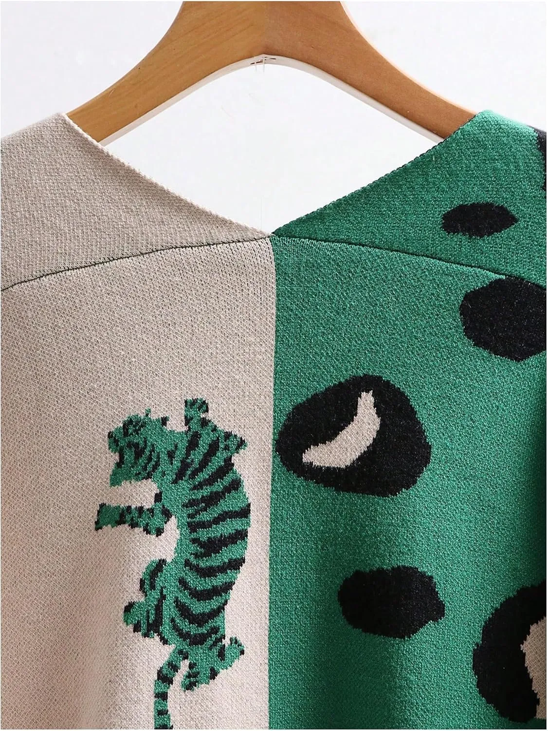 WDIRARA Women's Leopard Tiger Print Cardigan V Neck Long Sleeve Color Block Button Down Sweater Outwear
