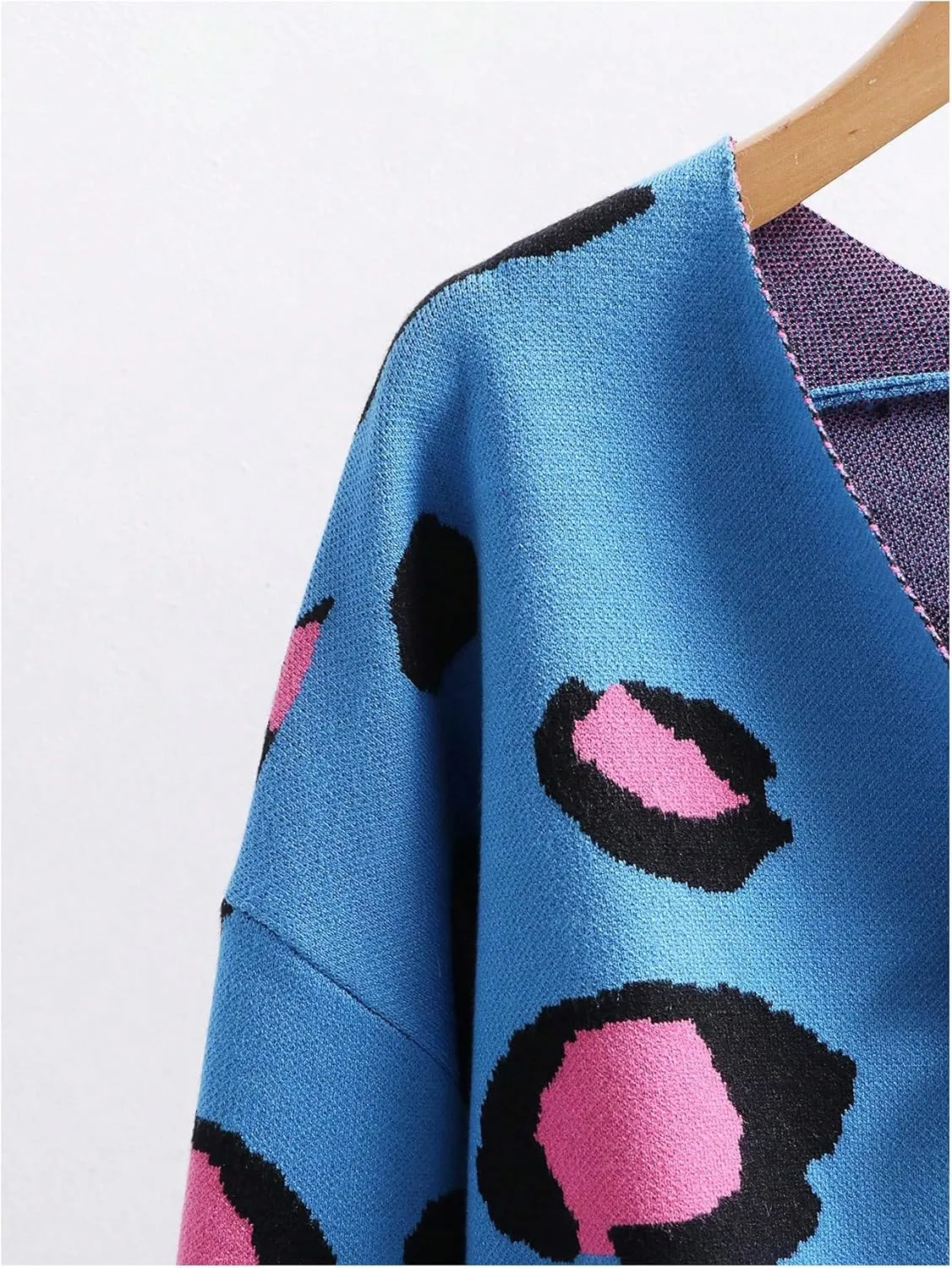 WDIRARA Women's Leopard Tiger Print Cardigan V Neck Long Sleeve Color Block Button Down Sweater Outwear