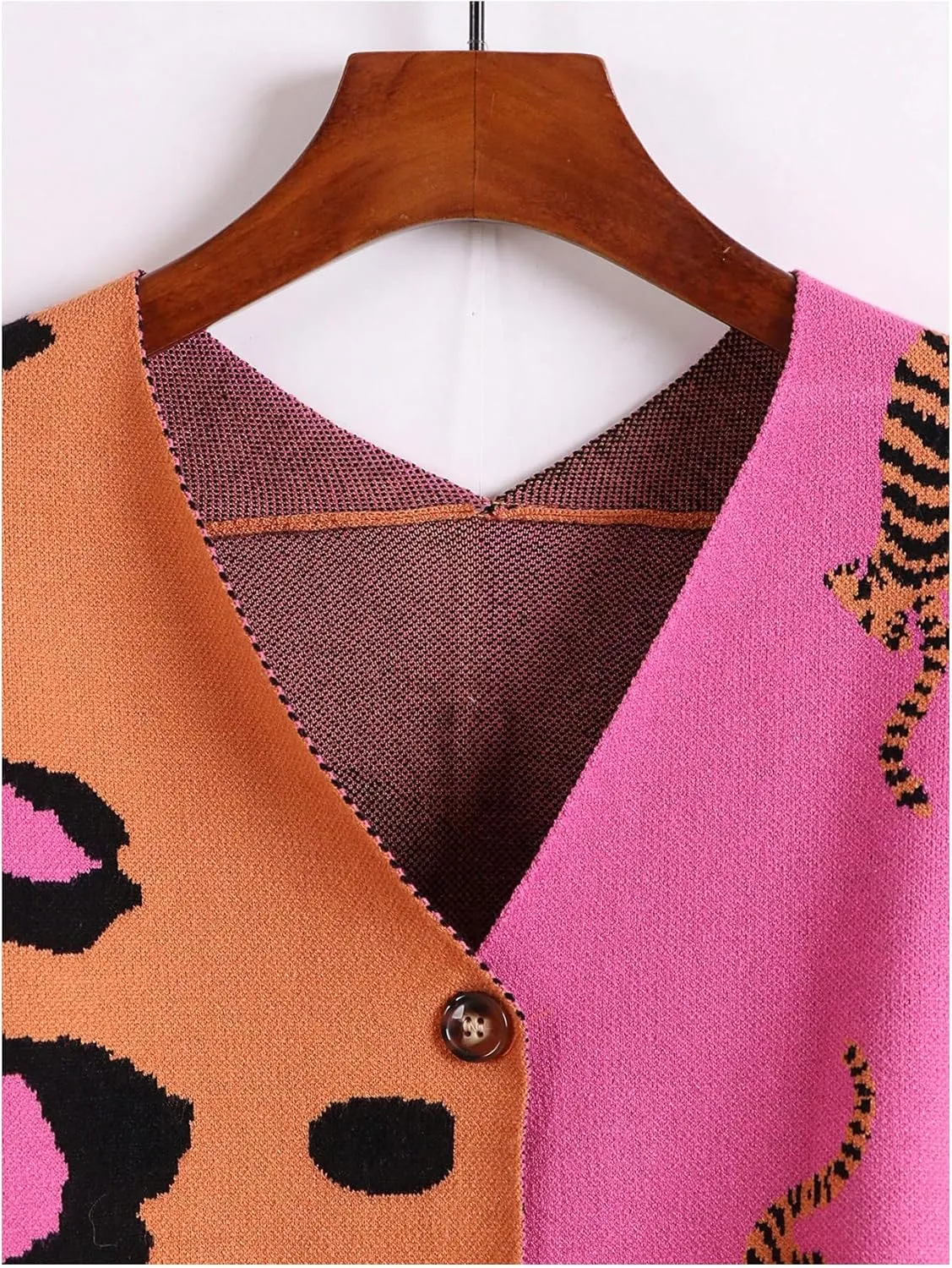 WDIRARA Women's Leopard Tiger Print Cardigan V Neck Long Sleeve Color Block Button Down Sweater Outwear
