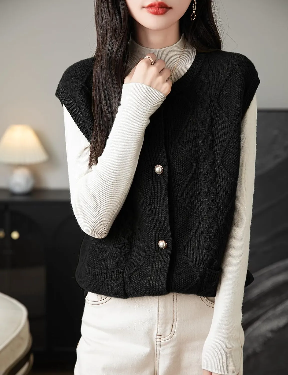 Women's 100% Merino Wool Sweater Vest 2025 Fall Winter Crew Neck Button Down Sleeveless Cable Knit Sweater Vest