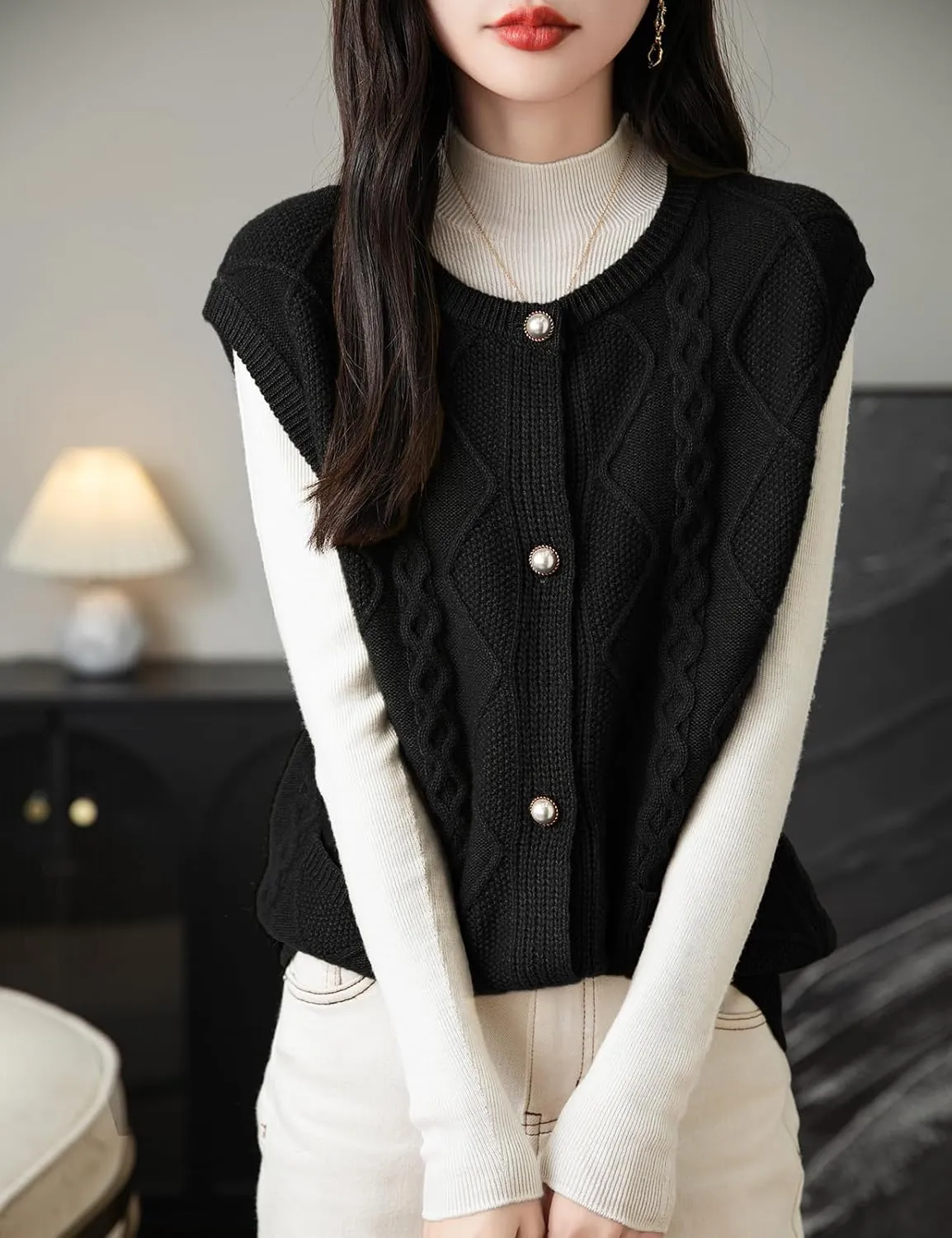 Women's 100% Merino Wool Sweater Vest 2025 Fall Winter Crew Neck Button Down Sleeveless Cable Knit Sweater Vest