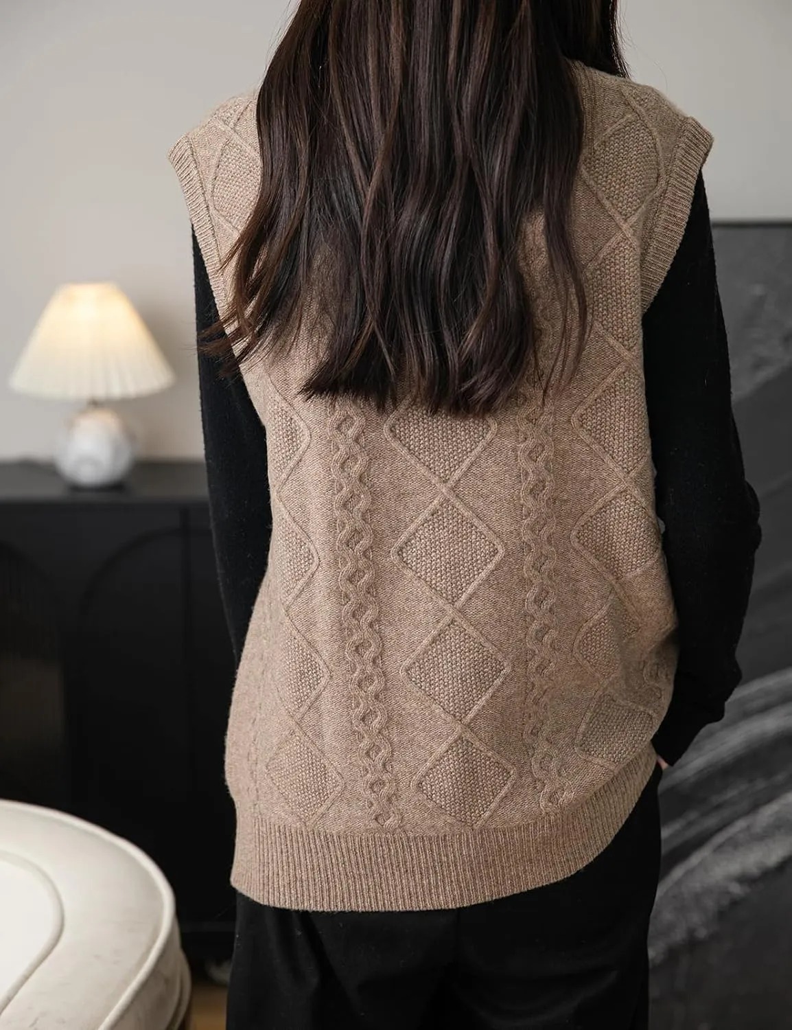 Women's 100% Merino Wool Sweater Vest 2025 Fall Winter Crew Neck Button Down Sleeveless Cable Knit Sweater Vest