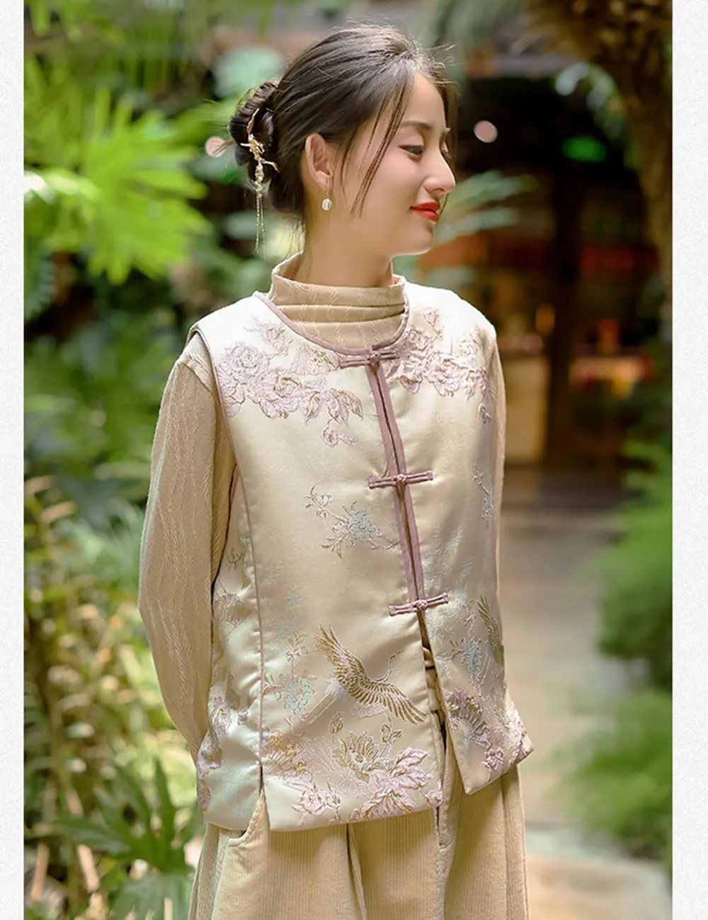 Ystylee Women's Fall Winter Vests Warm Soft Quilted Chinese Traditional Embroidered Tang Suit Sleeveless Outwear