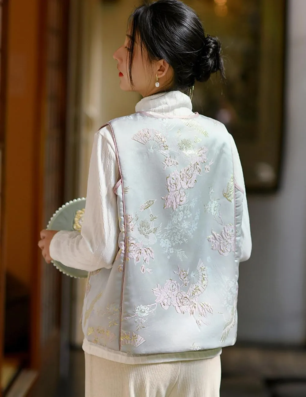 Ystylee Women's Fall Winter Vests Warm Soft Quilted Chinese Traditional Embroidered Tang Suit Sleeveless Outwear