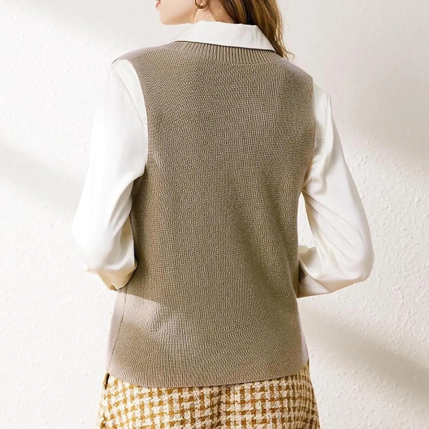 ZUEVI Women's Sweater Vest V Neck Sleeveless Pullover Knitwear Tops Casual Trendy Solid Crop Knitted Sweaters Vests